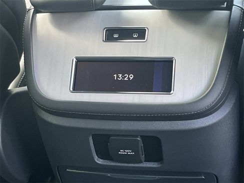 New 2025 Lincoln Navigator L Reserve w/ Jet Appearance Package image 19