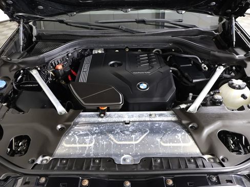 Used 2024 BMW X4 xDrive30i AWD/4WD image 25