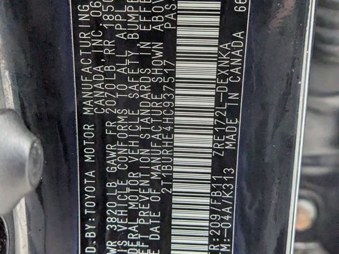 Used 2017 Toyota Corolla L image 21