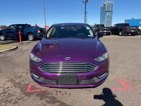 Used 2018 Ford Fusion SE w/ Equipment Group 201A image 8