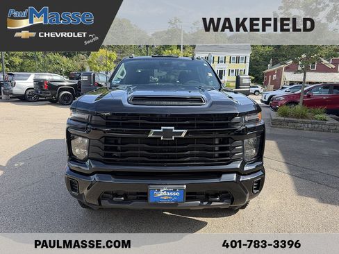 Used 2024 Chevrolet Silverado 2500 Custom w/ Custom Value Package AWD/4WD image 3
