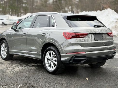 Certified 2025 Audi Q3 2.0T Premium w/ Convenience Package image 4