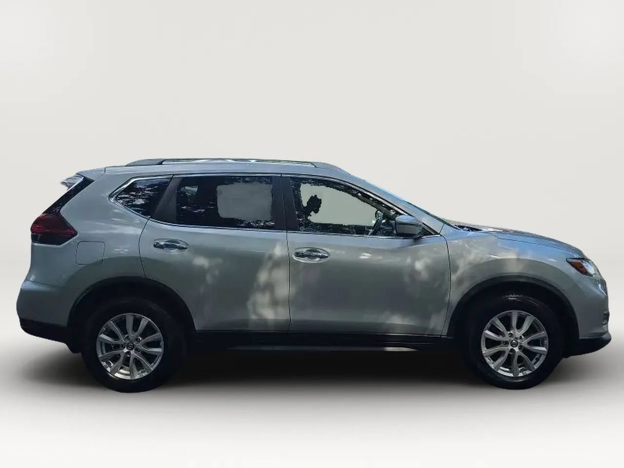Used 2020 Nissan Rogue SV FWD image 9