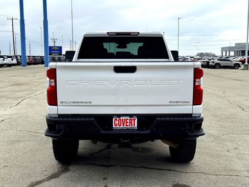 Used 2024 Chevrolet Silverado 2500 Custom w/ Custom Value Package image 8