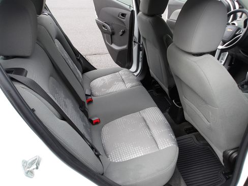 Used 2020 Chevrolet Sonic LT image 12