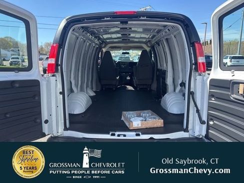 New 2026 Chevrolet Express 2500 w/ Driver Convenience Package RWD image 15