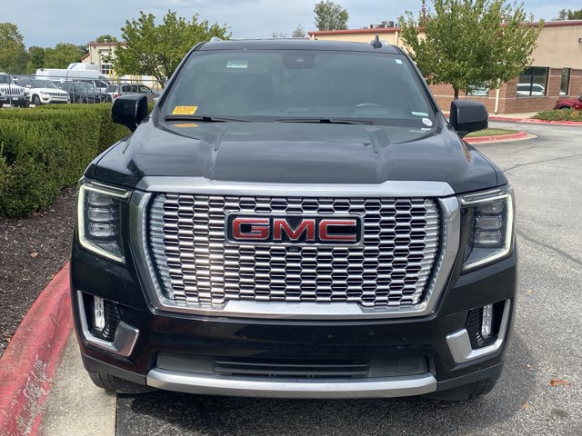 Used 2024 GMC Yukon Denali w/ Advanced Technology Package AWD/4WD image 9