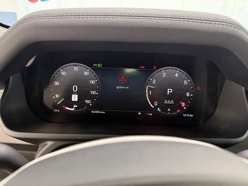 Used 2023 Land Rover Defender 110 SE AWD/4WD image 19