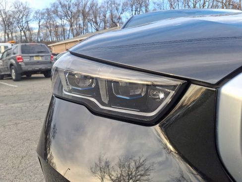Used 2024 BMW i5 eDrive40i w/ Premium Package RWD image 9
