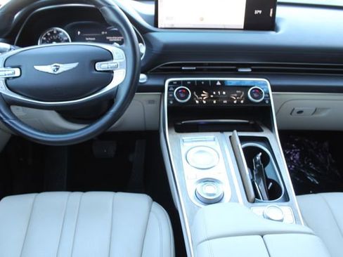 Used 2021 Genesis GV80 2.5T image 4