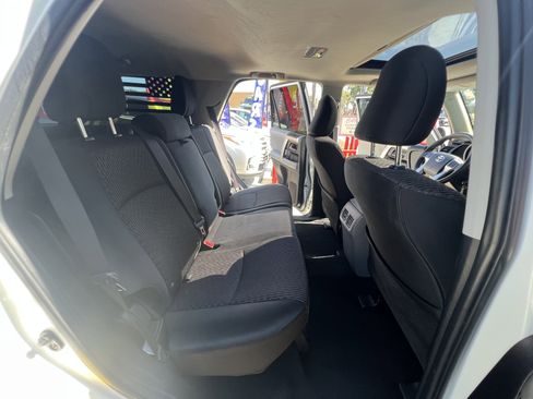 Used 2013 Toyota 4Runner SR5 w/ Convenience Pkg image 32