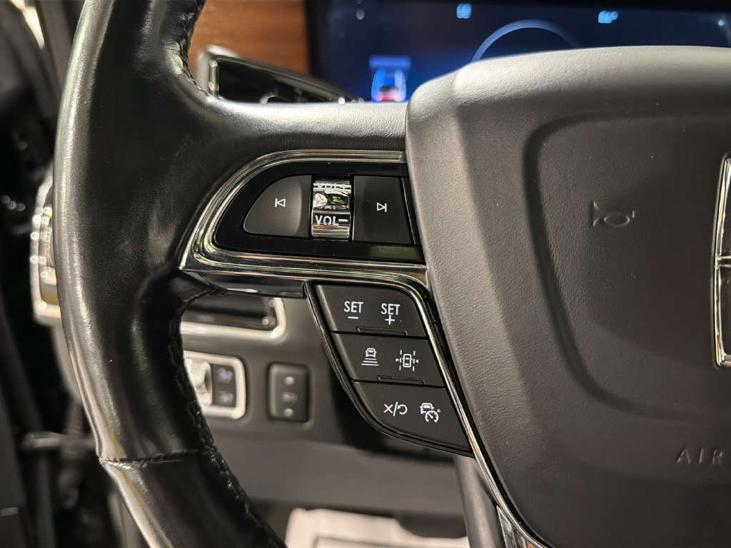 Used 2023 Lincoln Navigator L Black Label AWD/4WD image 13