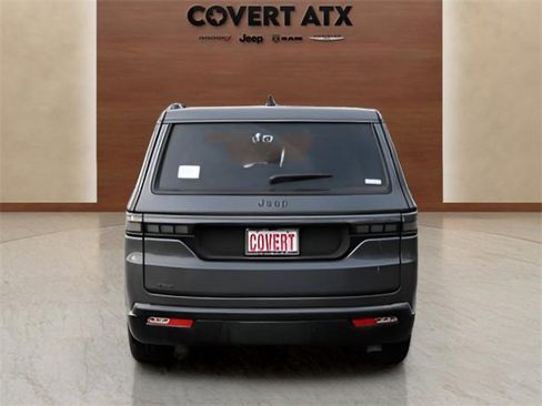 New 2026 Jeep Grand Wagoneer Limited image 4