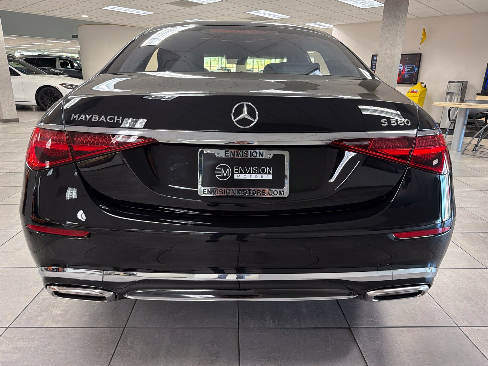 Certified 2025 Mercedes-Benz Maybach S 580 4MATIC image 4
