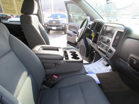 Used 2017 GMC Sierra 1500 SLE w/ SLE Value Package image 17