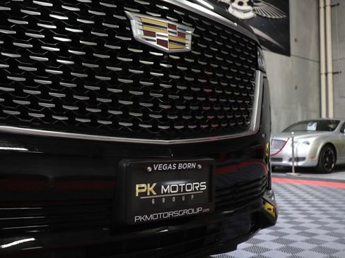 Used 2021 Cadillac Escalade ESV Luxury image 14