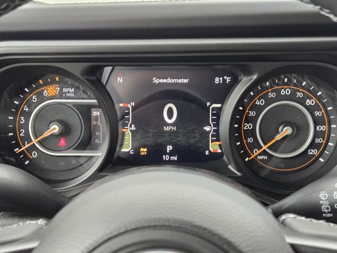 New 2025 Jeep Wrangler Unlimited Rubicon w/ Steel Bumper Group image 13