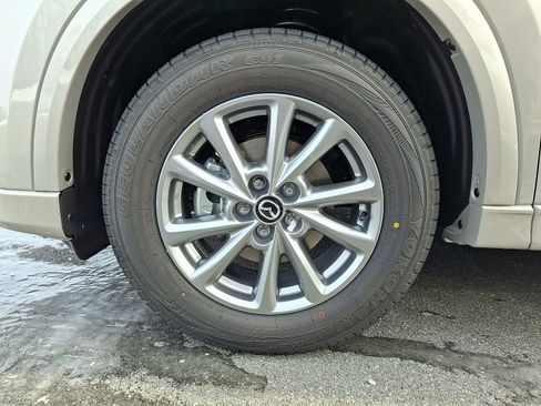 New 2025 MAZDA CX-5 AWD 2.5 S w/ Select Package image 4