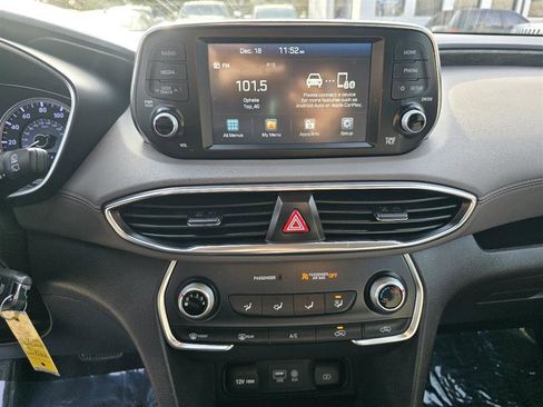 Used 2019 Hyundai Santa Fe SE image 37