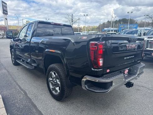New 2026 GMC Sierra 2500 SLE AWD/4WD image 8