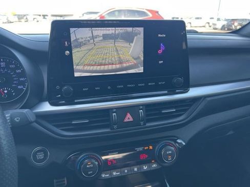 Used 2023 Kia Forte GT-Line image 9