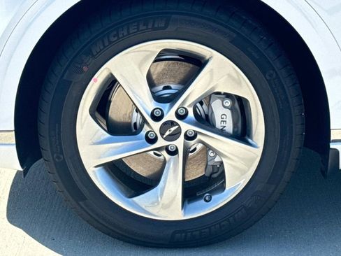 New 2026 Genesis GV70 2.5T Select image 5