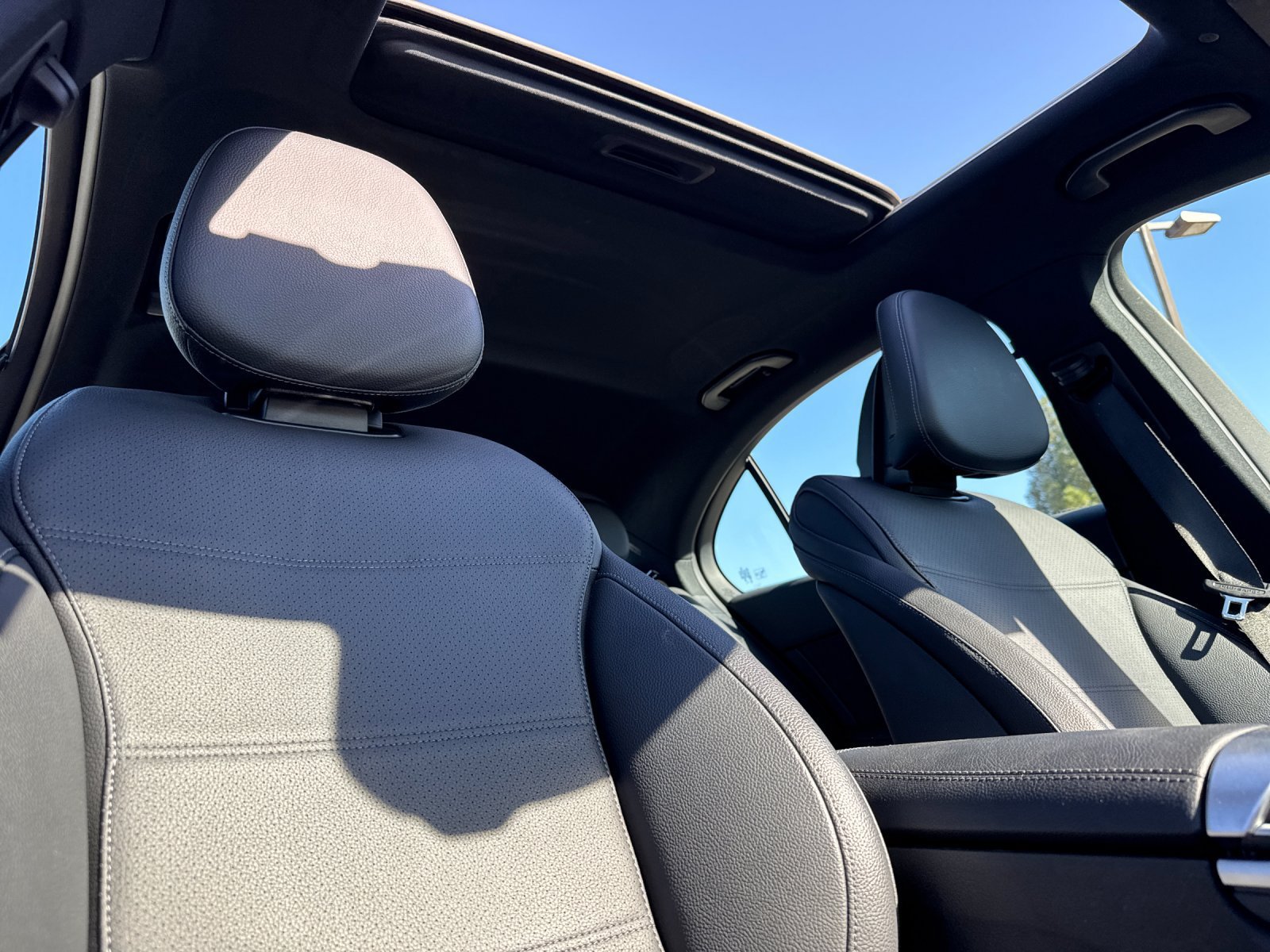 Used 2024 Mercedes-Benz C 300 Sedan image 12
