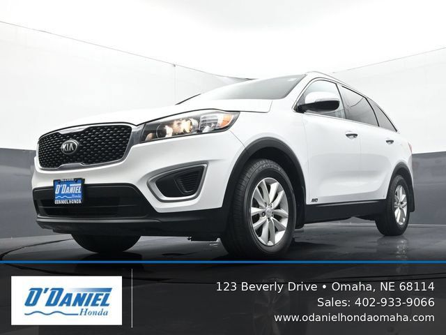 Used 2017 Kia Sorento AWD image 9