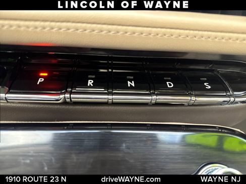 Certified 2022 Lincoln Nautilus Reserve image 22