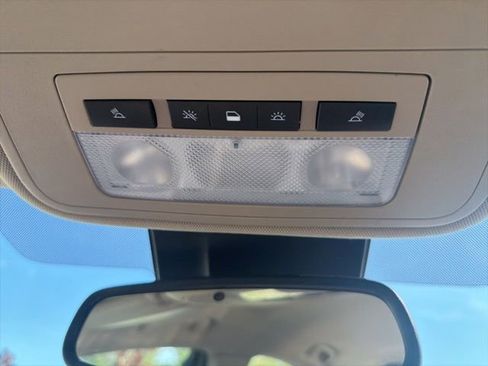 Used 2016 Buick Regal FWD image 34