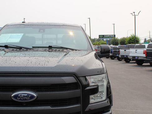 Used 2016 Ford F150 Lariat w/ Equipment Group 502A Luxury AWD/4WD image 11