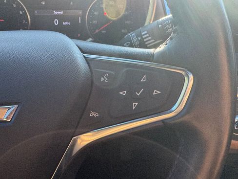 Used 2021 Chevrolet Equinox Premier image 23