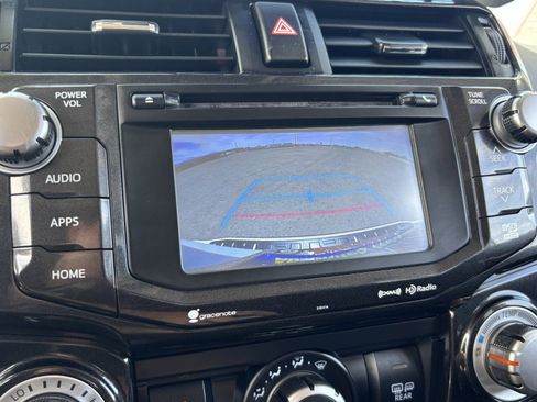 Used 2019 Toyota 4Runner TRD Off-Road Premium AWD/4WD image 25