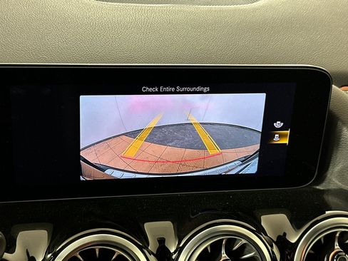 Used 2023 Mercedes-Benz GLA 250 image 18