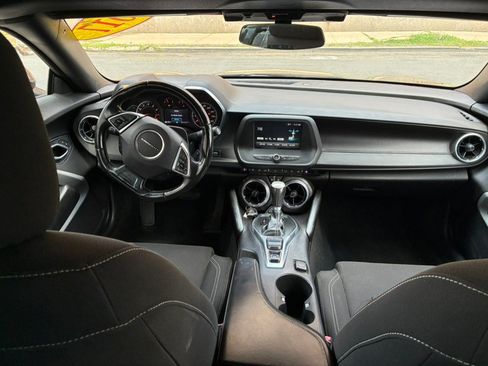 Used 2017 Chevrolet Camaro LT RWD image 16
