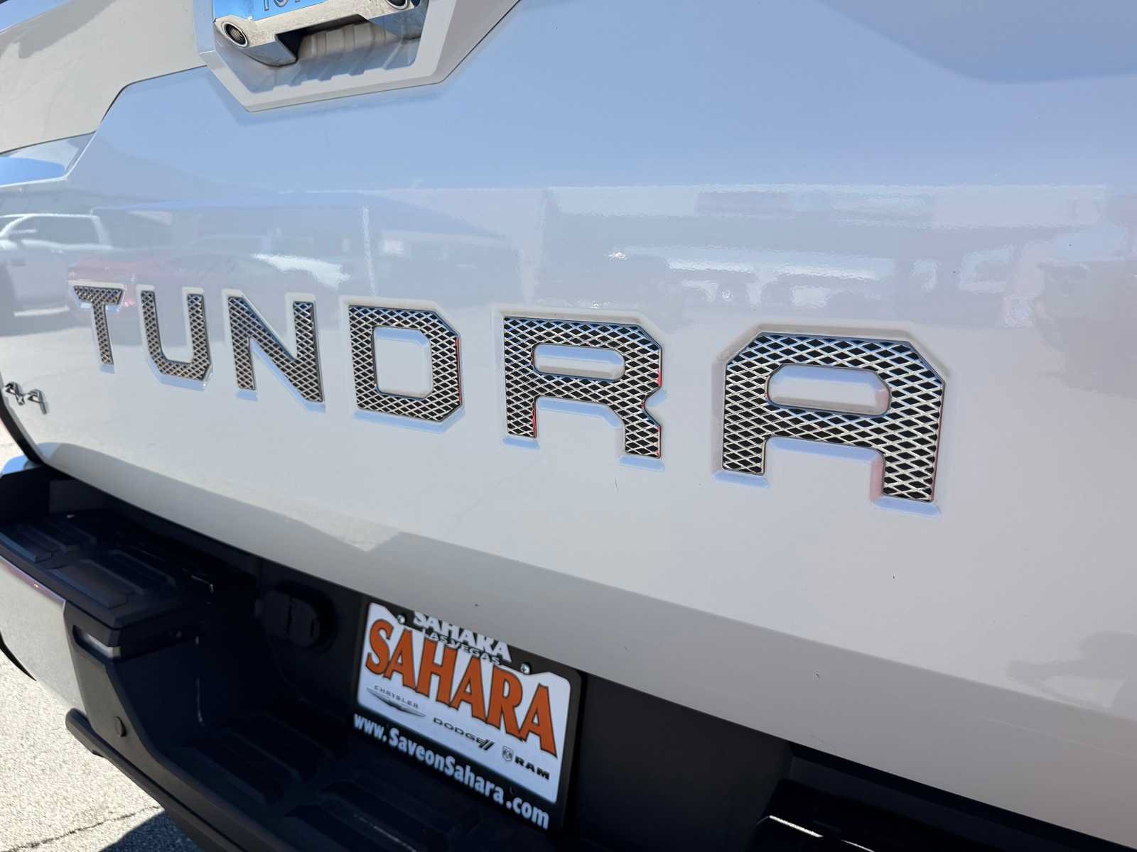 Used 2022 Toyota Tundra Limited w/ TRD Off-Road Package AWD/4WD image 33