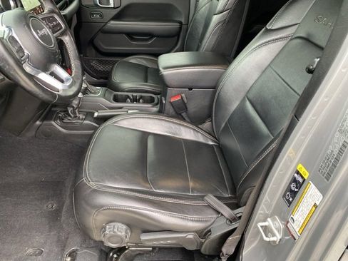 Used 2021 Jeep Wrangler Unlimited Sahara w/ Cold Weather Group image 15