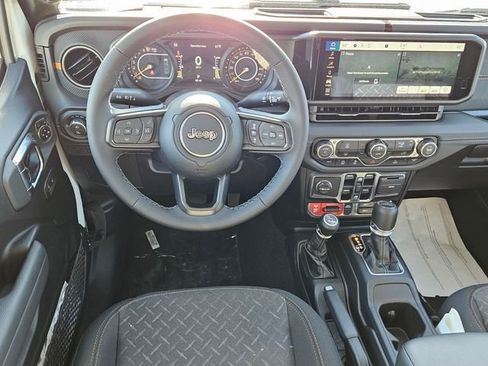 New 2026 Jeep Gladiator Mojave image 5