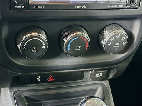 Used 2016 Jeep Patriot Sport w/ Power Value Group FWD image 22
