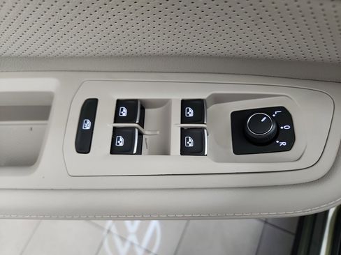 New 2026 Volkswagen Atlas SEL AWD/4WD image 9