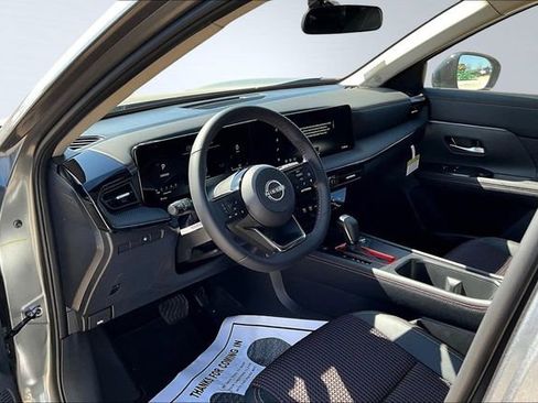 New 2026 Nissan Kicks SR w/ Cold Weather Package image 7