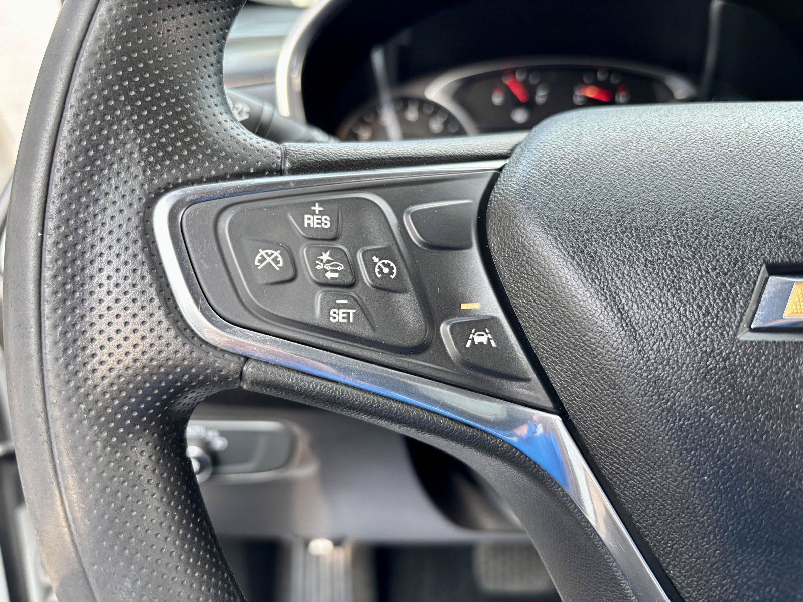 Used 2020 Chevrolet Equinox LT AWD/4WD image 29