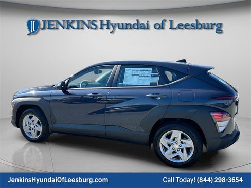 New 2026 Hyundai Kona SE image 8