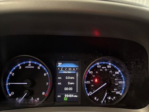 Used 2018 Toyota RAV4 XLE image 24