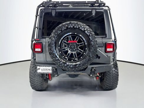 Used 2018 Jeep Wrangler Unlimited Rubicon AWD/4WD image 9