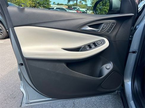 Used 2023 Buick Encore GX Essence w/ Experience Buick Package image 10