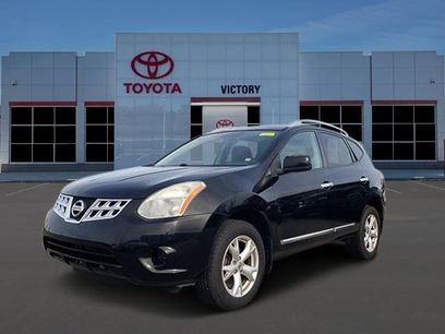 Used 2011 Nissan Rogue SV w/ Premium Pkg