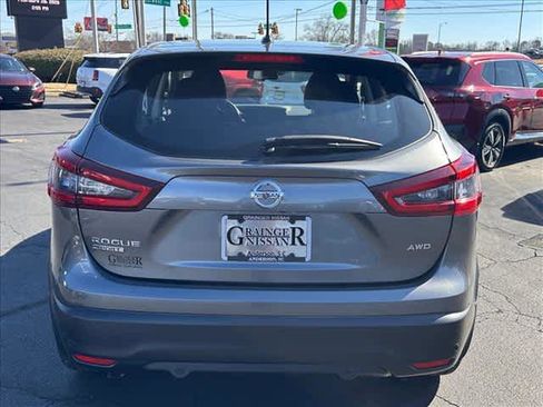 Used 2022 Nissan Rogue Sport S image 4
