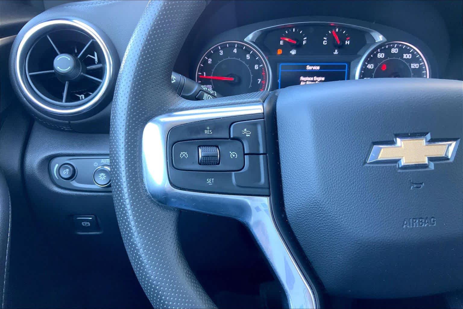 Used 2022 Chevrolet Blazer LT FWD image 22