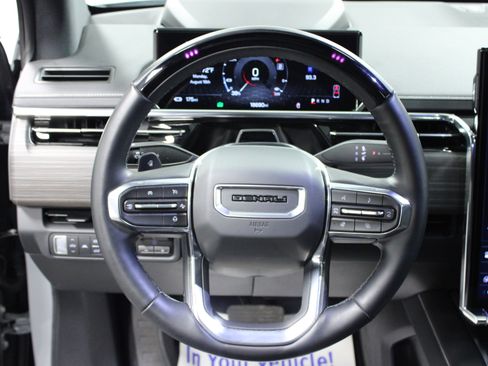 Used 2024 GMC Sierra EV Denali image 16